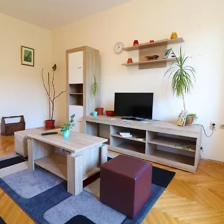 דירה Central Apartments Skopje *