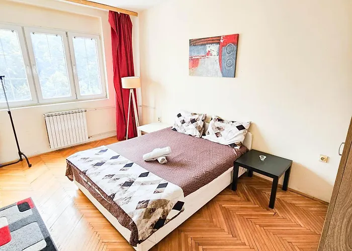 Skopje Panorama View 2BR Parking AC Wi-FI Apartament Skopje