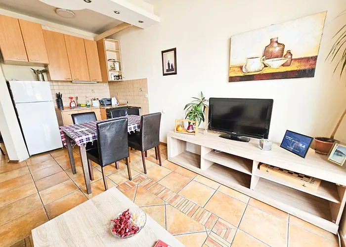 Apartament Skopje Panorama View 2BR Parking AC Wi-FI